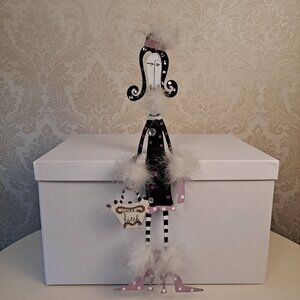 Queen B**** Metal Shelf Sitter Black/White/Pink Feather Accents EUC